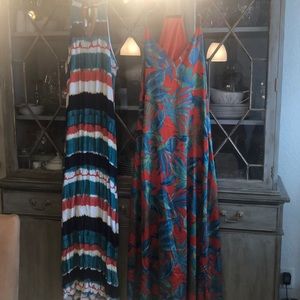 Vibrant comfy mid length dresses size L.